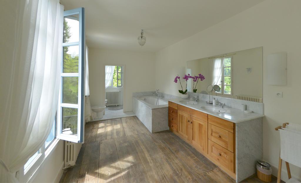 Residence Crone Castillon-en-Couserans Номер фото